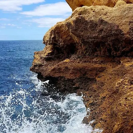 Albufeira, One Step Into The Water דירה אלבופיירה