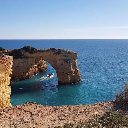 Albufeira, One Step Into The Water דירה *