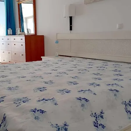 Albufeira, One Step Into The Water Apartment