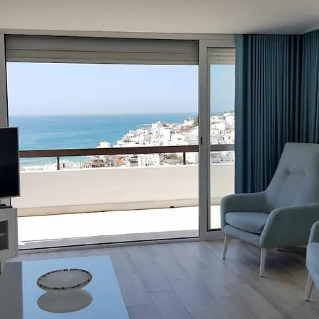 Albufeira, One Step Into The Water Apartment